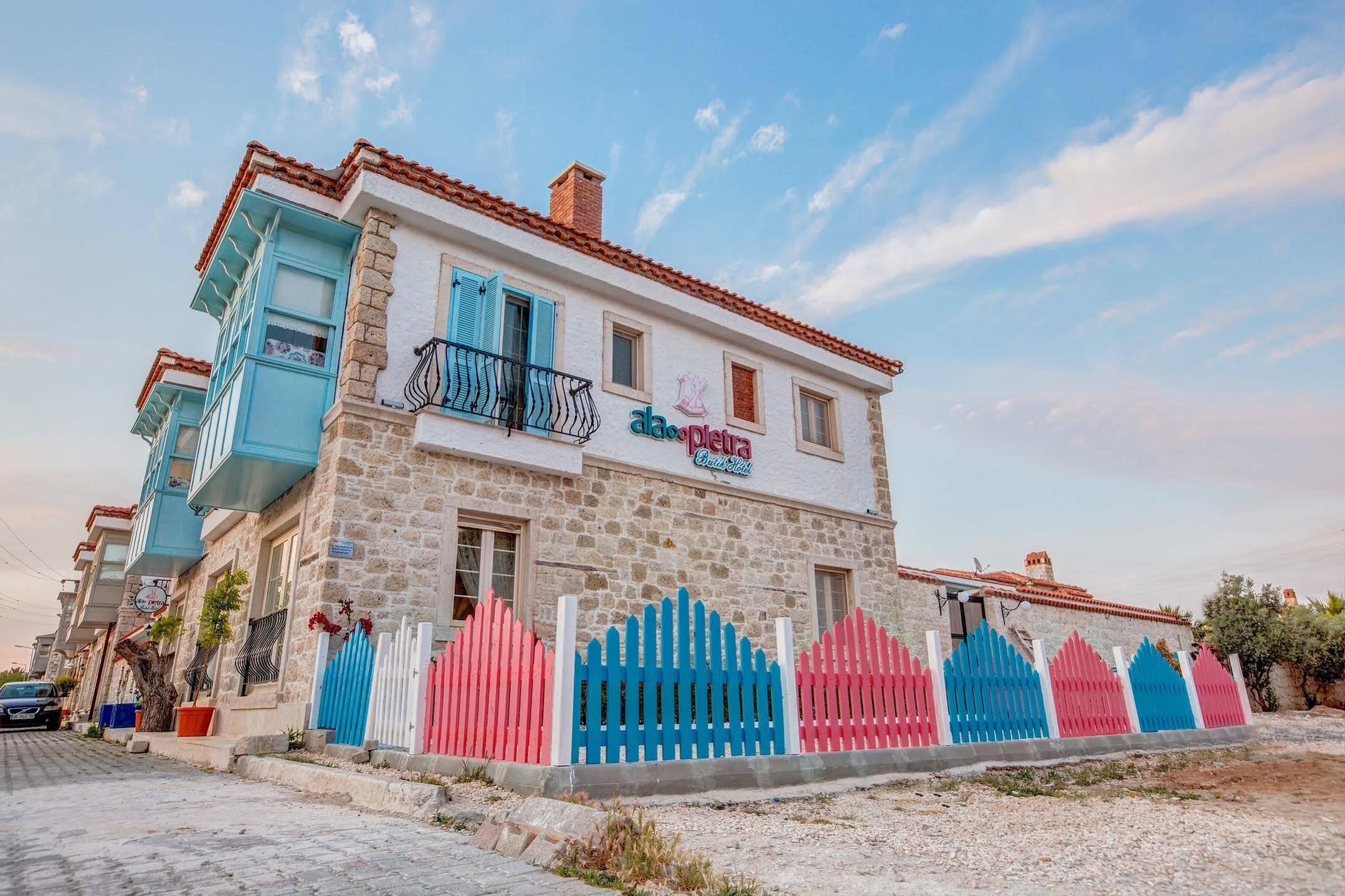 Bellapietra Hotel Alacati Exterior photo